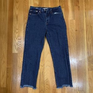 Levi’s Wedgie Straight Leg Jeans Fringe Dark Wash